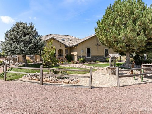 1675 M St, Penrose, CO, 81240-9422 | Card Image