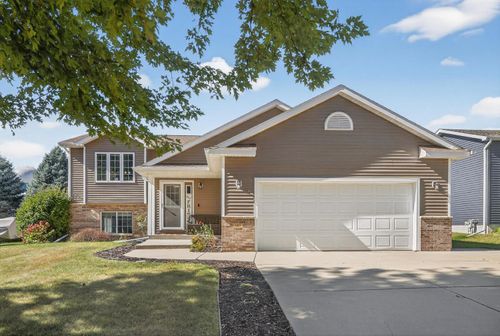 901 8th Ave Ne, Kasson, MN, 55944-2036 | Card Image