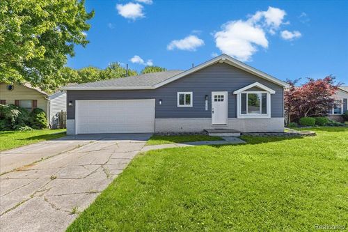 50192 Salisbury, Chesterfield, MI, 48047-3764 | Card Image