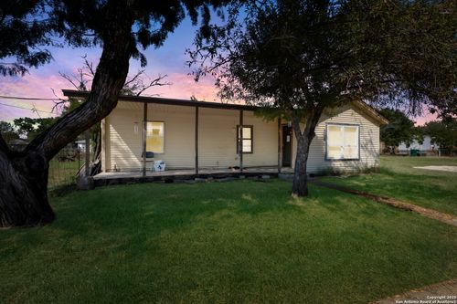 175 S 2nd St, Poteet, TX, 78065 | Card Image