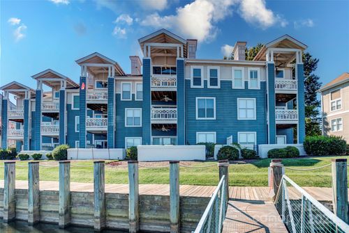 18663 Vineyard Point Ln, Cornelius, NC, 28031-7991 | Card Image
