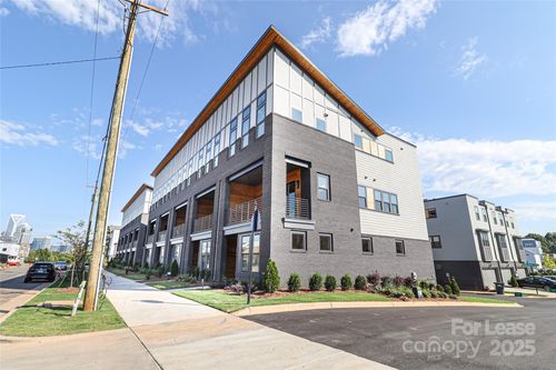 2027 Isom St, Charlotte, NC, 28208-5585 | Card Image
