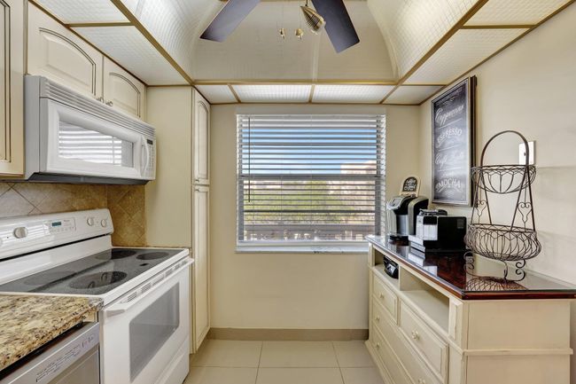 APT-307R - 3776 Inverrary Blvd, Condo with 2 bedrooms, 2 bathrooms and null parking in Lauderhill FL | Image 6