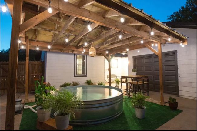 1225 S Brazos St, House other with 3 bedrooms, 1 bathrooms and null parking in Weatherford TX | Image 4