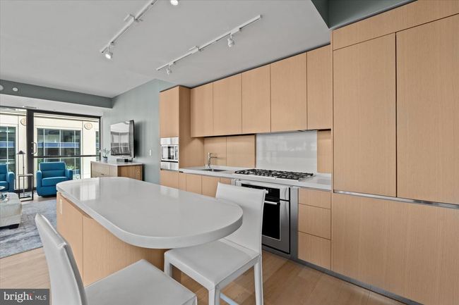 APT-810 - 925 H St Nw, Condo with 2 bedrooms, 3 bathrooms and null parking in WASHINGTON DC | Image 11