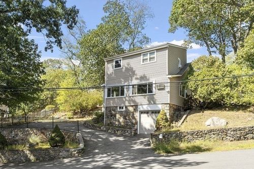 150 Windsor Ave, Swampscott, MA, 01907-1048 | Card Image