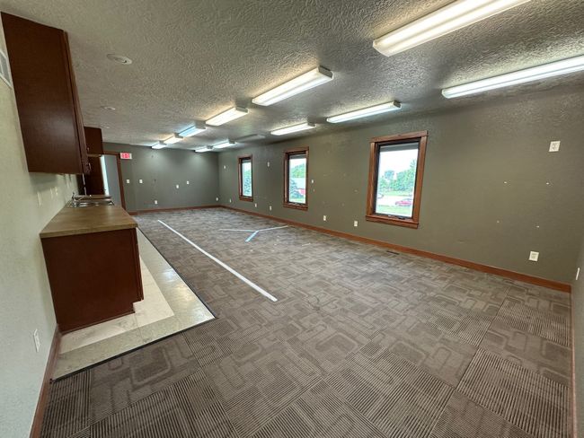 820 W Summit St, Home with 0 bedrooms, 0 bathrooms and null parking in Winterset IA | Image 9
