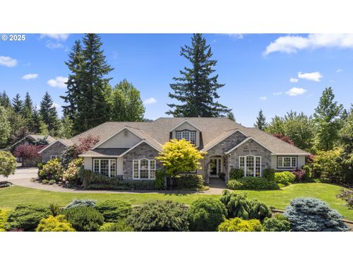 18050 S Ridge Runner Rd, Oregon City, OR, 97045-7368 | Card Image