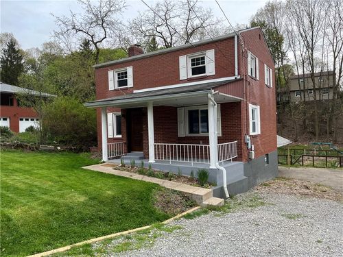 611 W Sutter Rd, Glenshaw, PA, 15116-1554 | Card Image