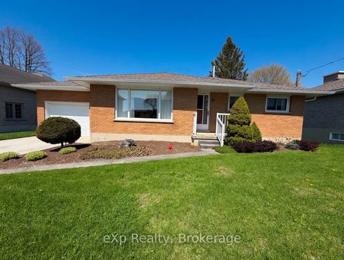 3 Dietz St, Mildmay, ON, N0G2J0 | Card Image