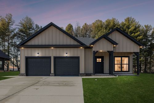 295 Estes St, Smithville, TN, 37166-1453 | Card Image