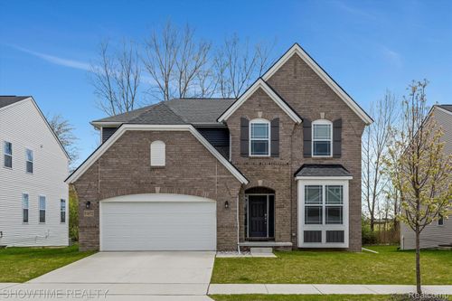 51672 Times Square Dr, Shelby Twp, MI, 48315-2459 | Card Image