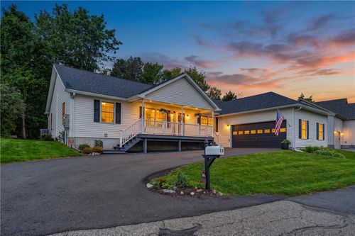 13 Apache Dr, Mount Bethel, PA, 18343-6156 | Card Image