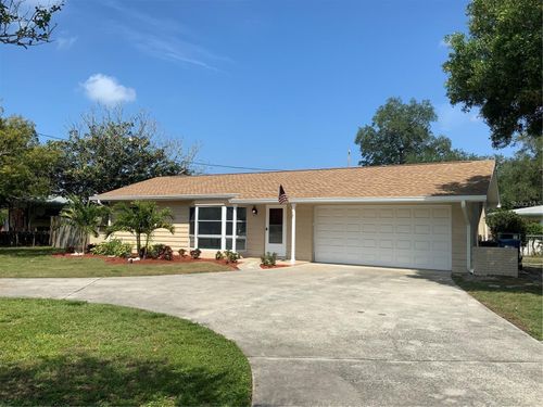 10200 110th St, Largo, FL, 33778-4212 | Card Image