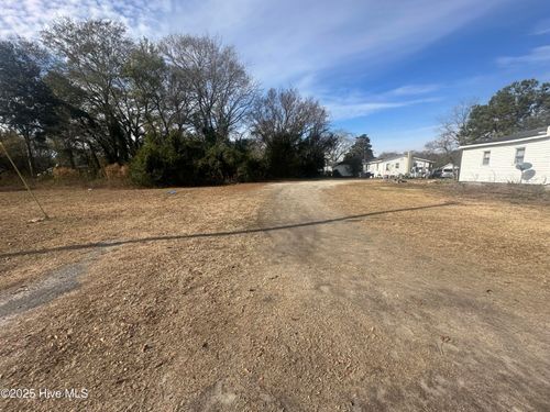302 S Carey St, La Grange, NC, 28551-1810 | Card Image
