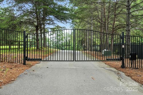 6 Hager Mountain Ln, Iron Station, NC, 28080 | Card Image