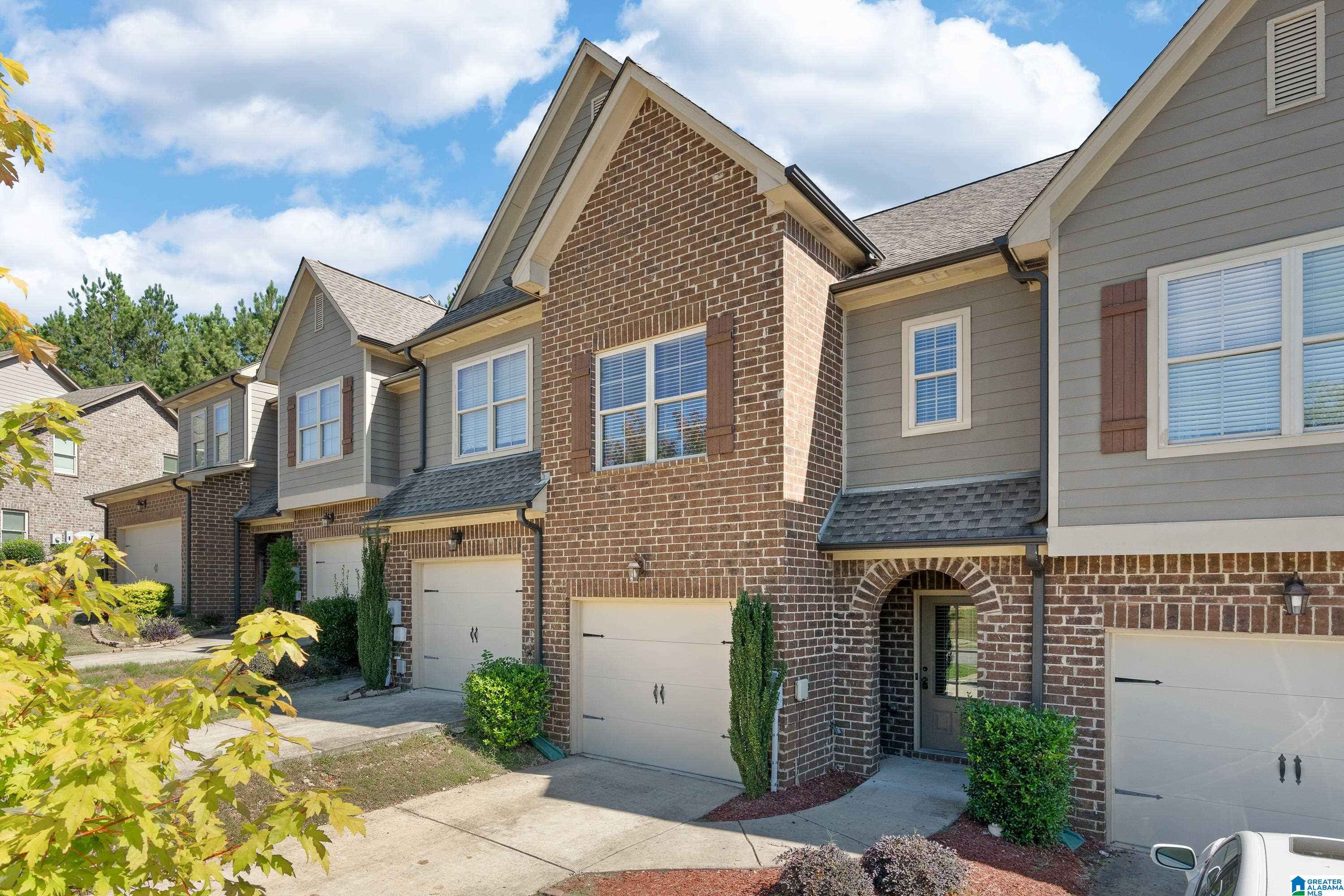 Lochshire Ln, Gardendale, AL 35071