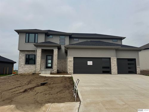 6220 N 208th St, Elkhorn, NE, 68022-5095 | Card Image