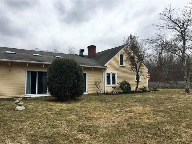 90 Capron Road, House other with 4 bedrooms, 3 bathrooms and 4 parking in Smithfield RI | Image 3