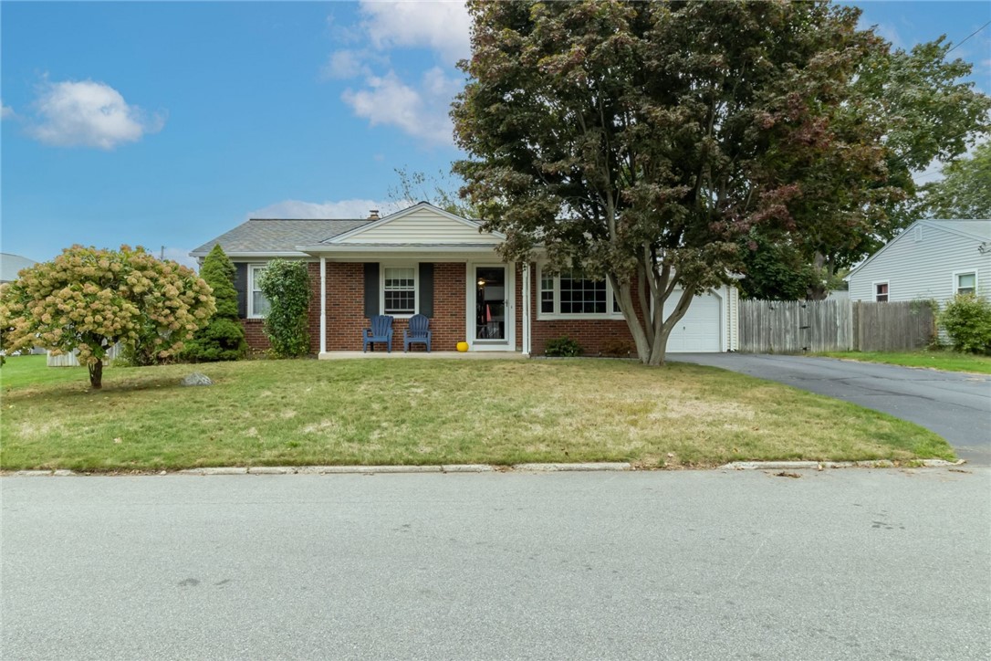 Colony Rd, Riverside, RI 02915