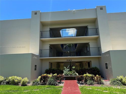 apt-103-5160 Las Verdes Cir, Delray Beach, FL, 33484-8021 | Card Image