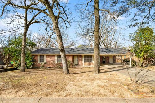 5209 N Cedar St, North Little Rock, AR, 72116-6654 | Card Image