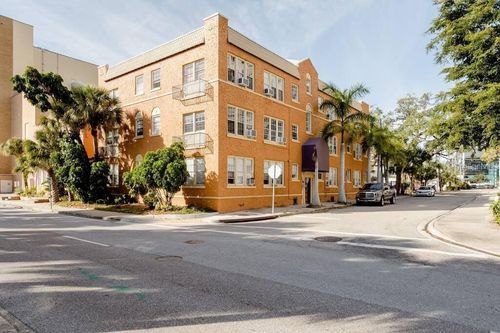 15-118 Indian Place, SARASOTA, FL, 34236 | Card Image
