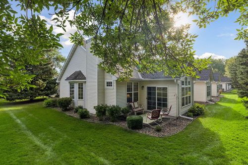7290 Bordner Dr, Inver Grove Heights, MN, 55076-2332 | Card Image