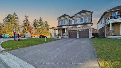 8 Louis Way, Port Perry, ON, L9L0B1 | Card Image