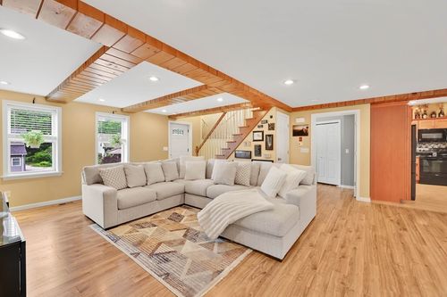 4063 Main St, Palmer, MA, 01069-7702 | Card Image