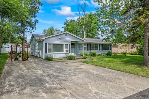 5778 Dover Rd, Lake View, NY, 14085-9700 | Card Image