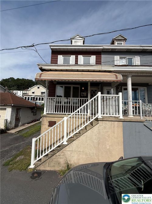 410 Jones St, Minersville, PA, 17954-1215 | Card Image