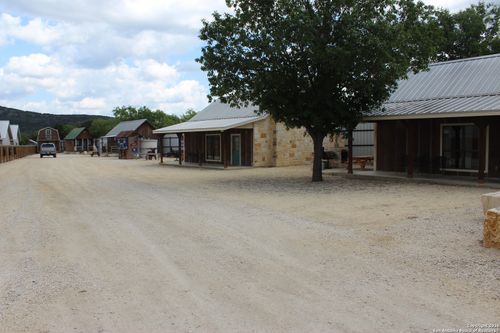 2020 County Road 350, Concan, TX, 78838-3827 | Card Image