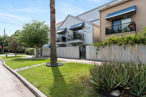 2814 Jackson Street, Houston, TX, 77004 | Card Image