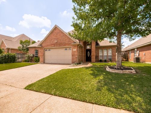 2724 Cedar Springs Court, Bedford, TX, 76021 | Card Image