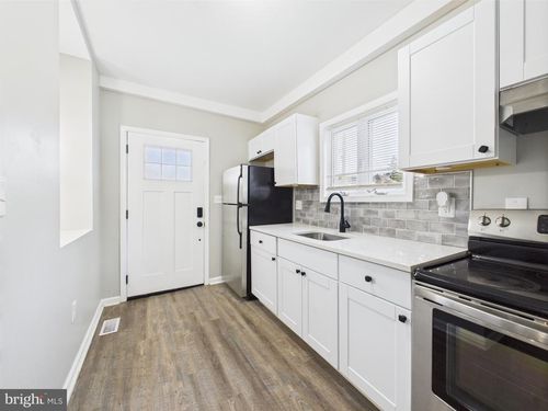 1-300 W Chesapeake Avenue, TOWSON, MD, 21204 | Card Image