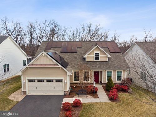 121 Turnstone Ln, LAKE FREDERICK, VA, 22630-2081 | Card Image