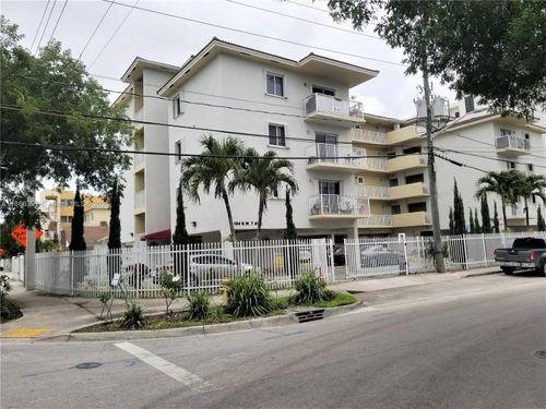 apt-402-134 Sw 7th Ave, Miami, FL, 33130-2377 | Card Image