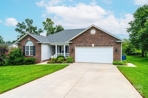 302 Kipling Dr, Taylorsville, NC, 28681-5712 | Card Image