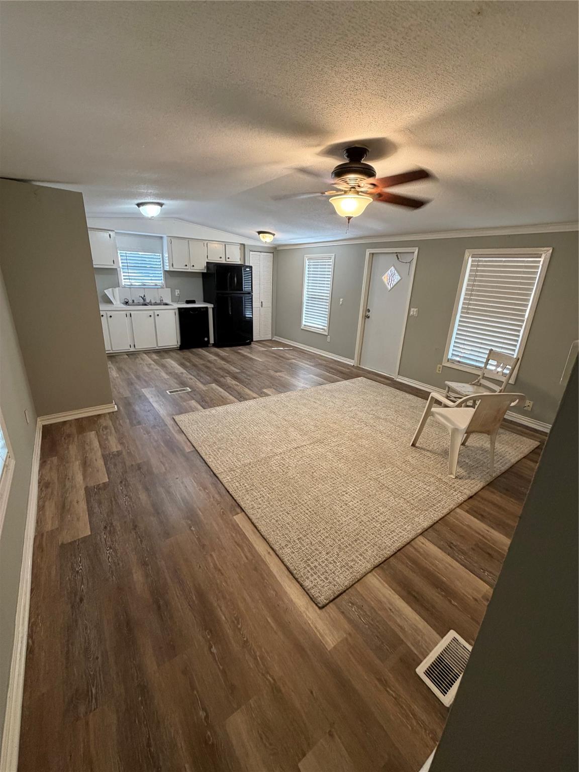 Residential Lease in Willis 5