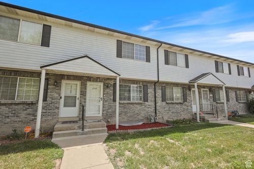 2749 S Centerbrook Dr, West Valley City, UT, 84119-1679 | Card Image