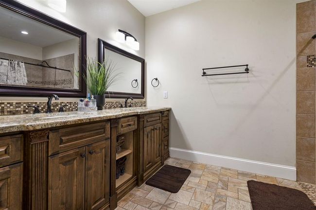 281 County Road 404, House other with 3 bedrooms, 2 bathrooms and null parking in Nacogdoches TX | Image 21