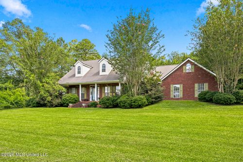 1009 Kern Ln, Crystal Springs, MS, 39059-8765 | Card Image