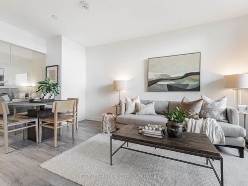 340-3100 Keele St, North York, ON, M3M0E1 | Card Image