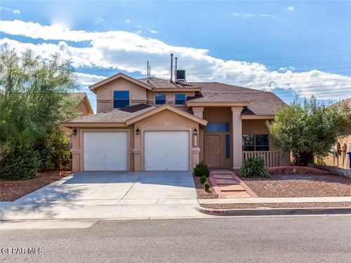 10895 Northview Dr, El Paso, TX, 79934-2827 | Card Image