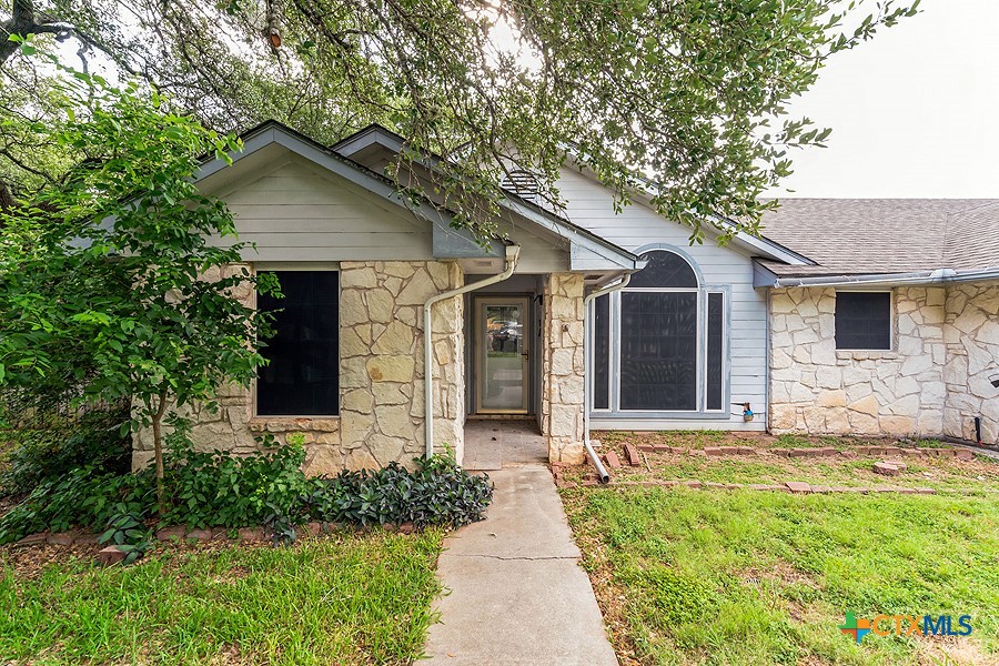 Century Oaks Dr, Lockhart, TX 78644