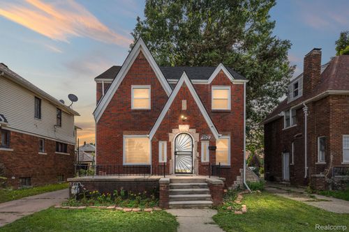 5957 Three Mile Dr, Detroit, MI, 48224-2646 | Card Image