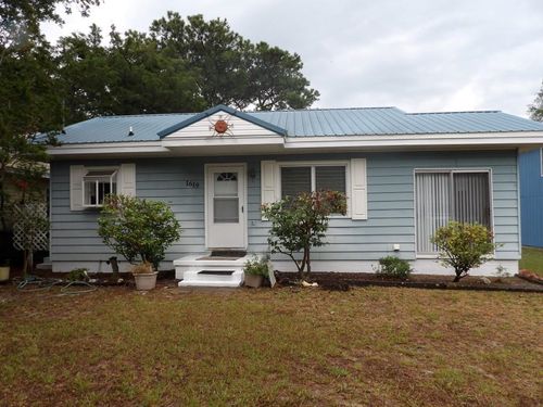 1619 Hillside Dr S, North Myrtle Beach, SC, 29582-3941 | Card Image