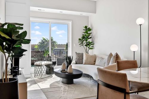 408-255 Les Jardins Pk Se, Calgary, AB, T2C5W9 | Card Image