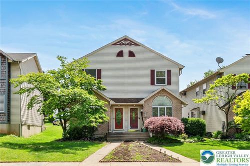 22 E Emaus Ave, Allentown, PA, 18103-5823 | Card Image
